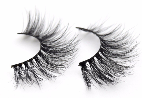 Queen Victoria Eyelashes
